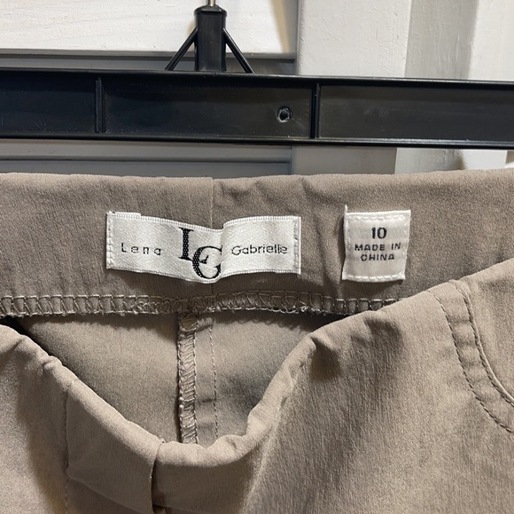 Lena Gabrielle pants B22 - Picture 2 of 9